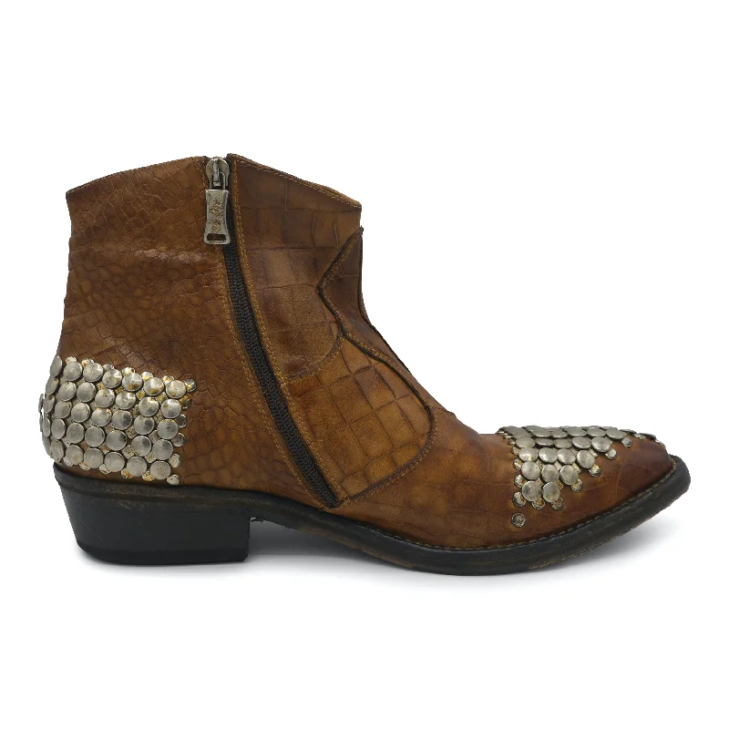 RONNIEC - Tan Studded Western