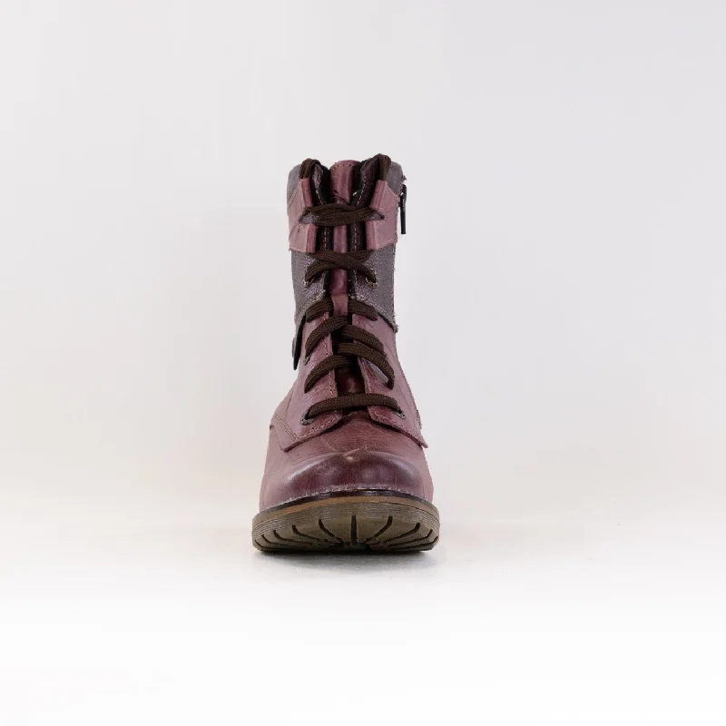 Dromedaris Kara Metallic (Women's) - Violet Metallic