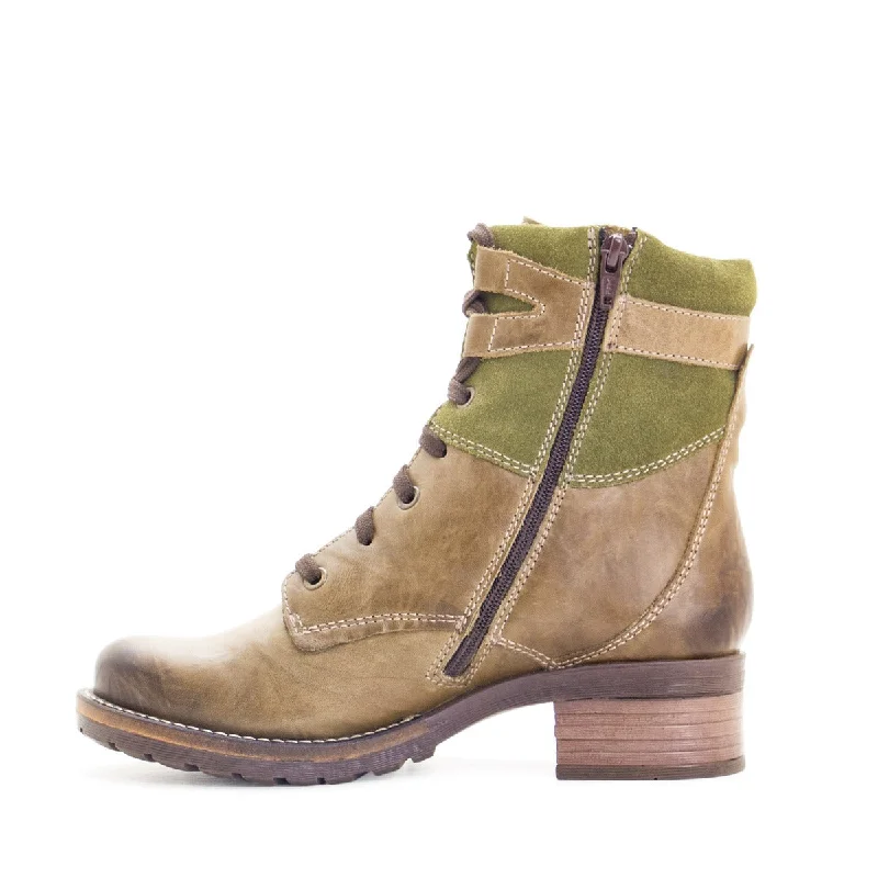 Dromedaris Kara Suede (Women's) - Olive