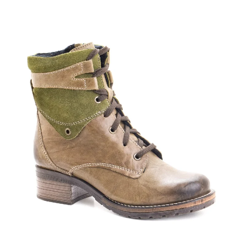 Dromedaris Kara Suede (Women's) - Olive