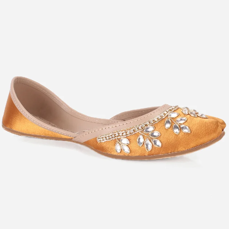 Womens ""SAPIR"" Embellished Leather Khussa