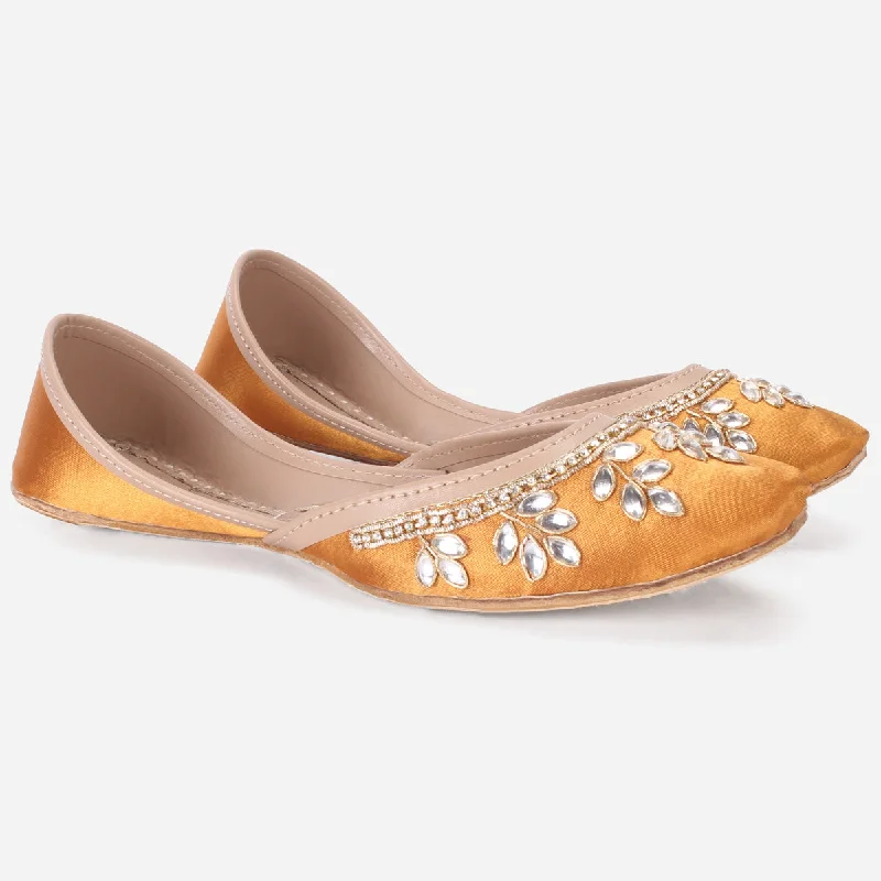 Womens ""SAPIR"" Embellished Leather Khussa