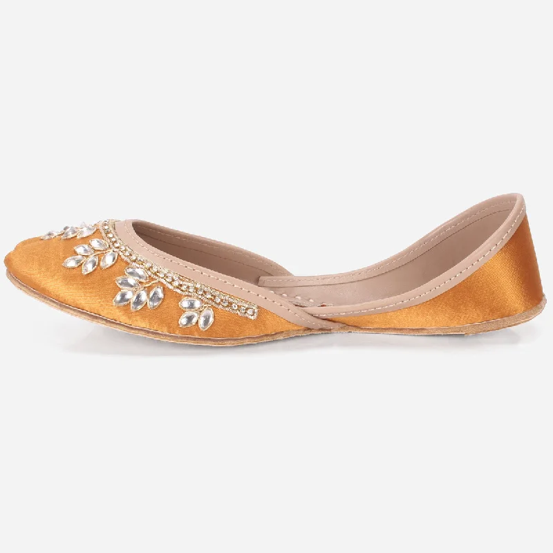 Womens ""SAPIR"" Embellished Leather Khussa