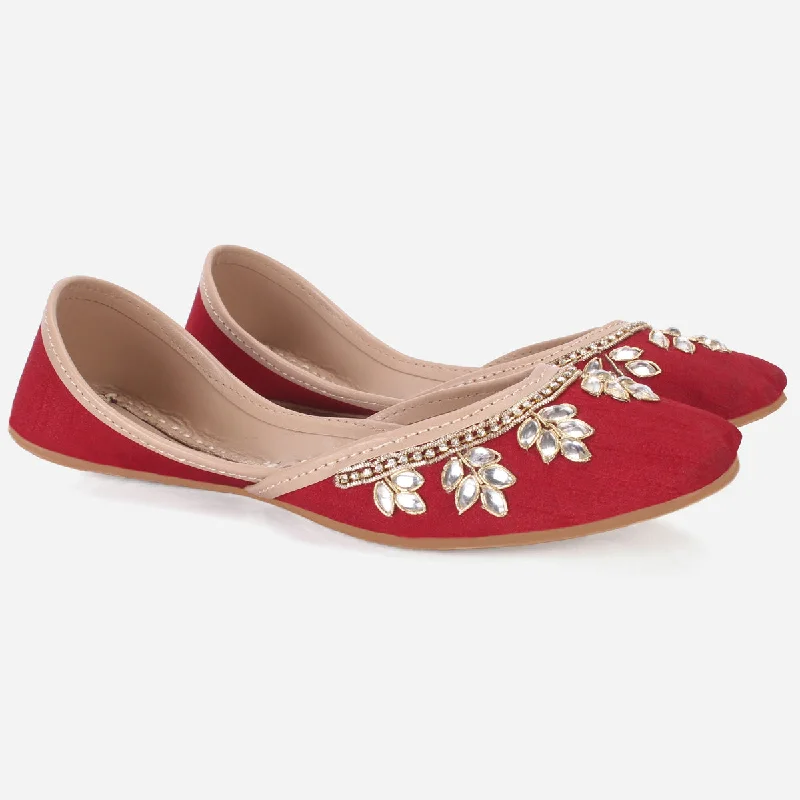 Womens ""SAPIR"" Embellished Leather Khussa