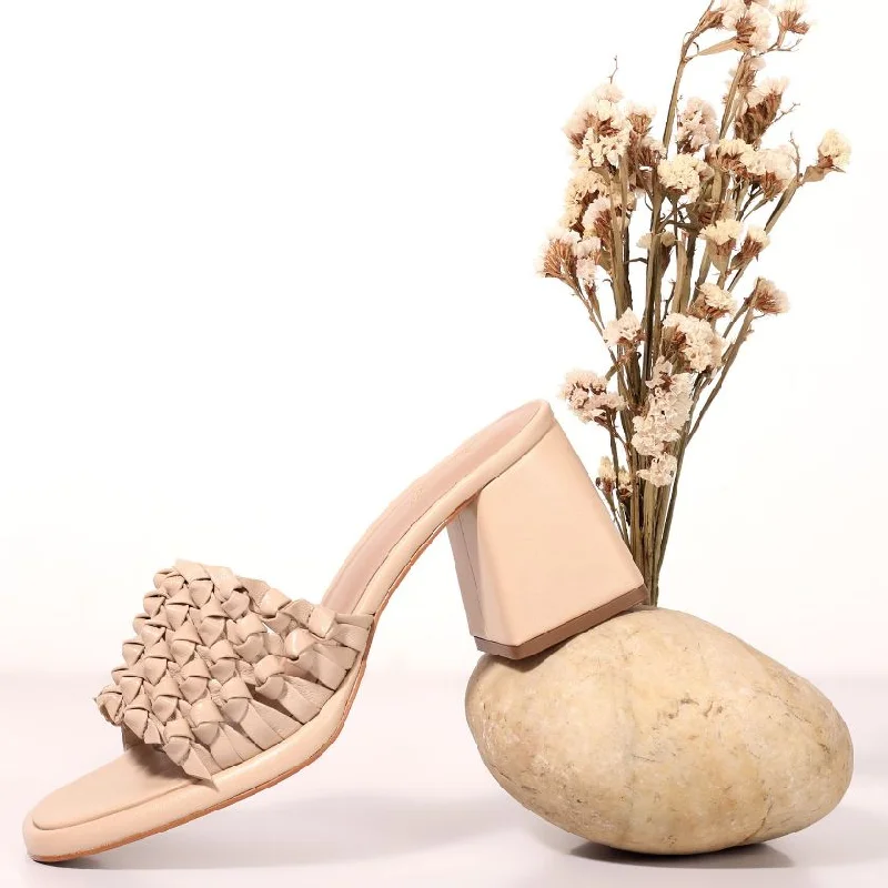 Saint  Nicia Beige Leather Block Heels