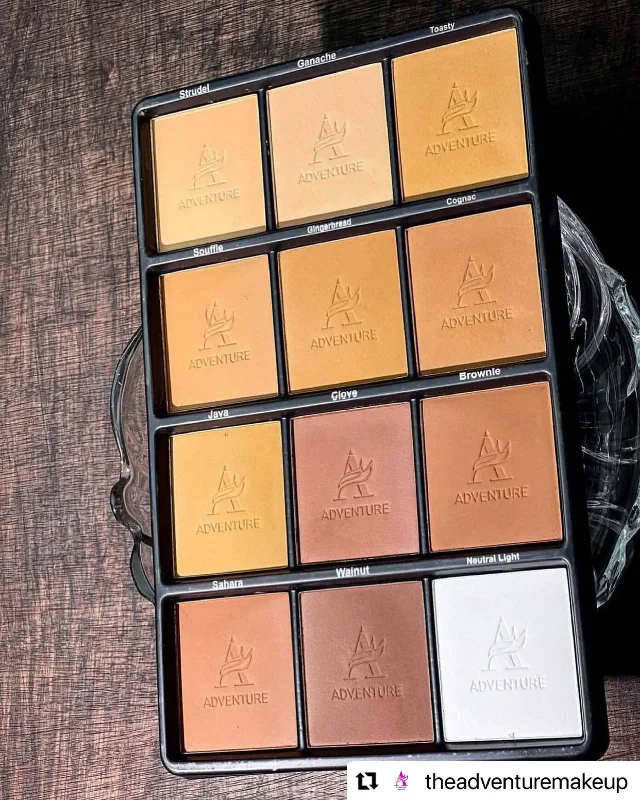 Adventure 12 in 1 Powder Palette