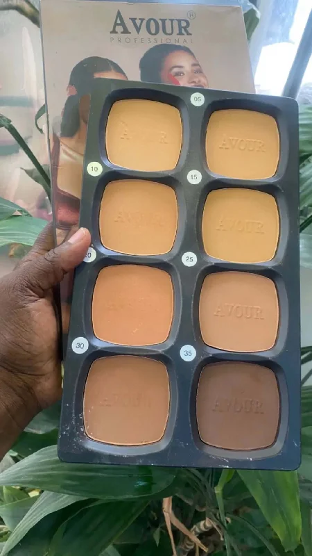 Avour 8 in 1 Powder Palette