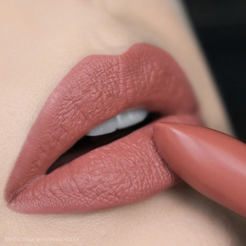 Intimatte Mineral Matte Lipstick