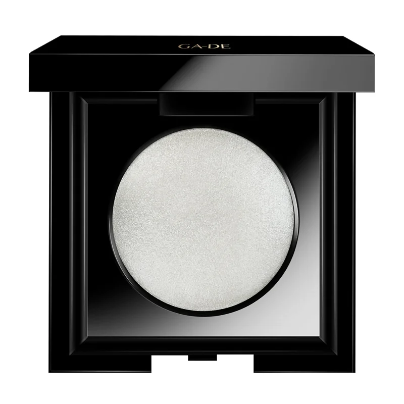 Velveteen Matte and Metallic Eyeshadow - 227 White Whisper White Whisper by GA-DE for Women - 0.105 o