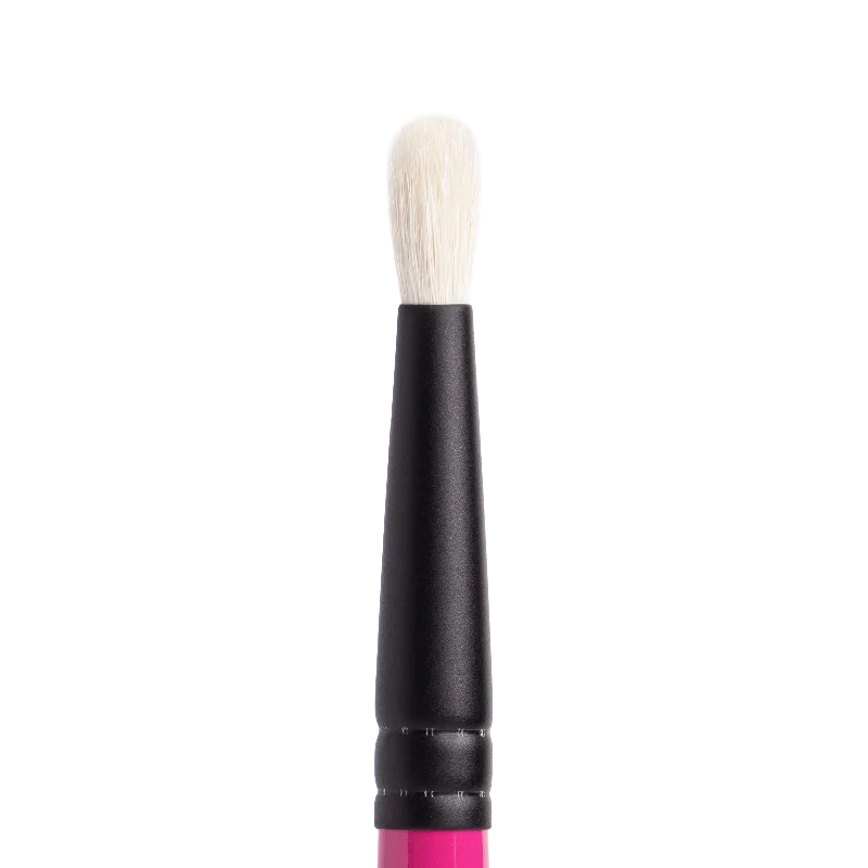 Whats Up Beauty - R108 Precision Blending Eyeshadow Brush